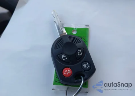 2010 Ford Escape Xlt from USA, damaged, VIN 1FMCU9DG9AKC69063